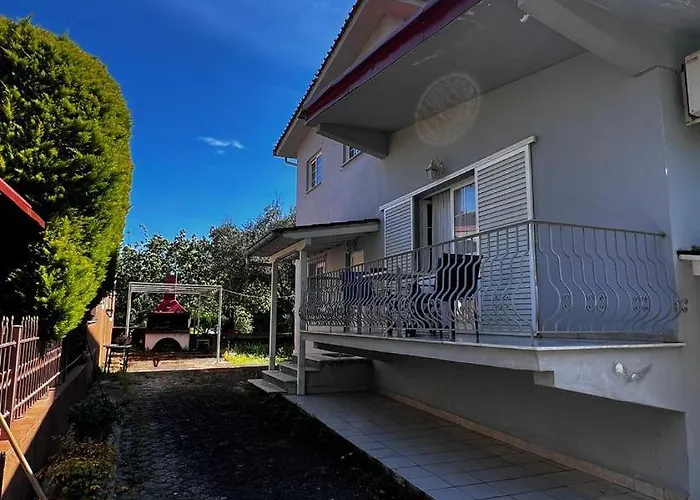 Anna's House Kókkinon Nerón