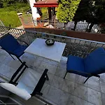 Anna's House *